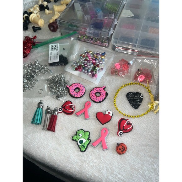 Lot of misc crafts - lots of beads & glitter - Picture 5 of 6